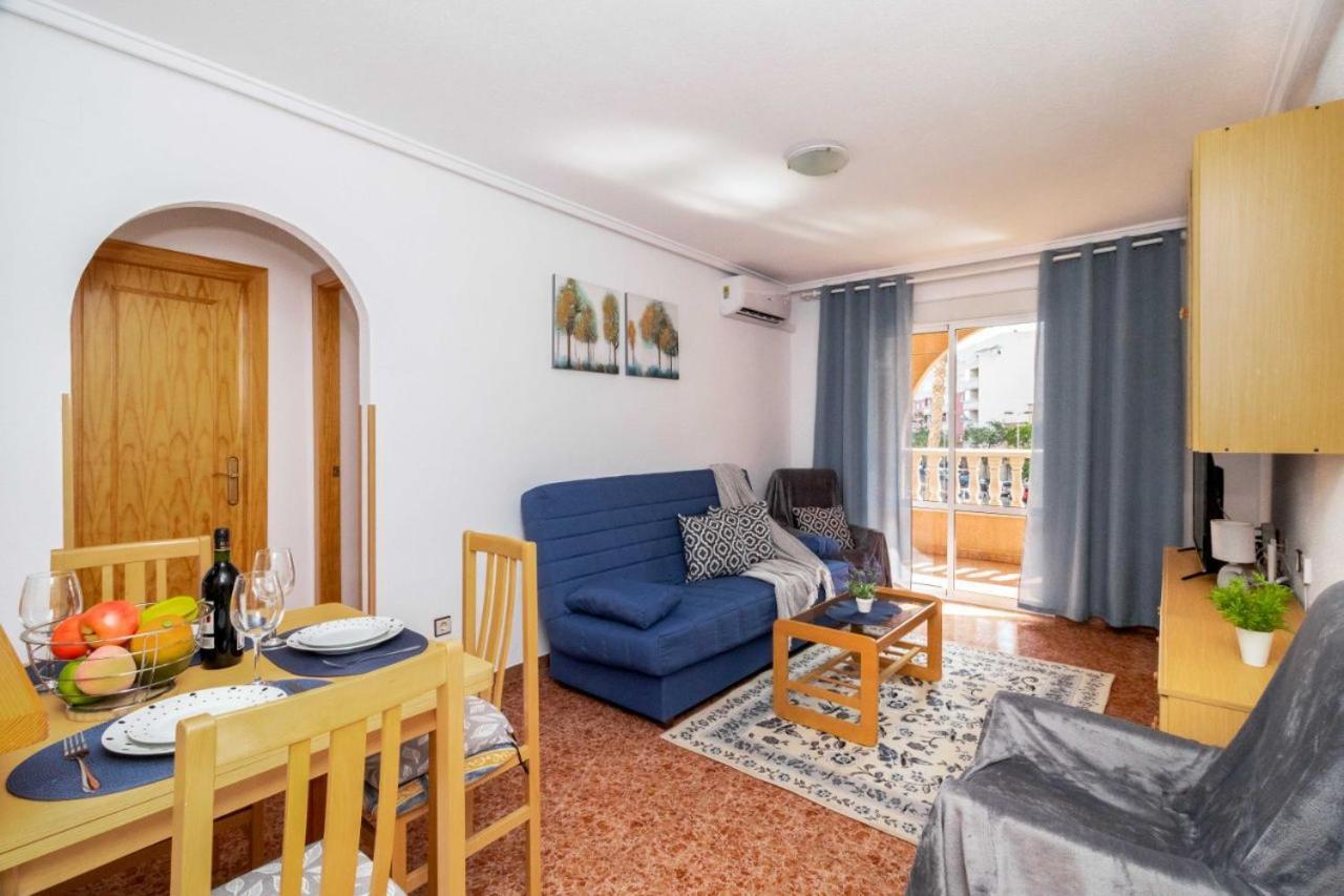 Apartamentos Villa Madrid Torrevieja Kültér fotó