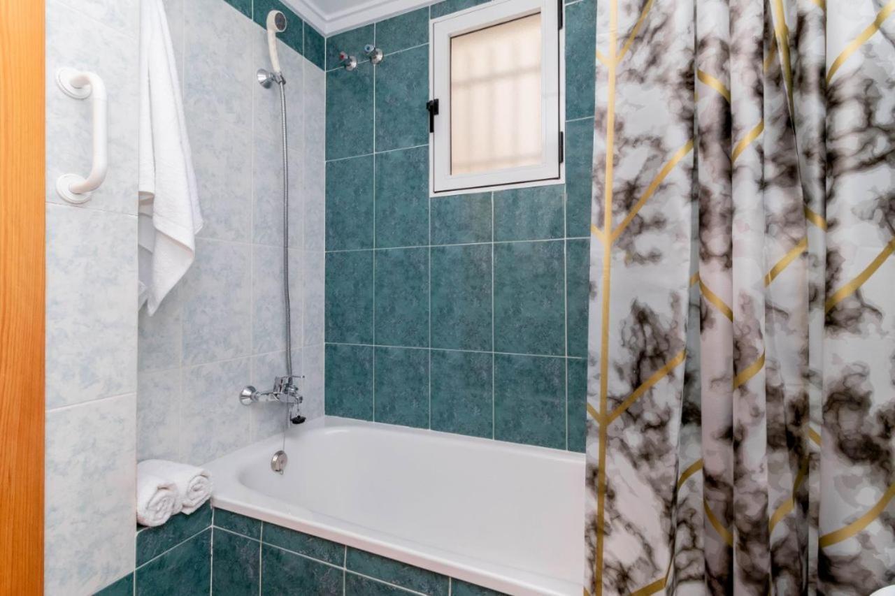 Apartamentos Villa Madrid Torrevieja Kültér fotó