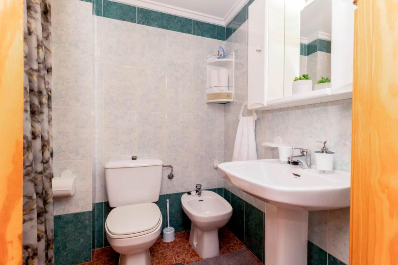 Apartamentos Villa Madrid Torrevieja Kültér fotó